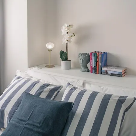 Monti Design R&r * מילאנו