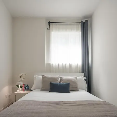 Monti Design R&r Apartment